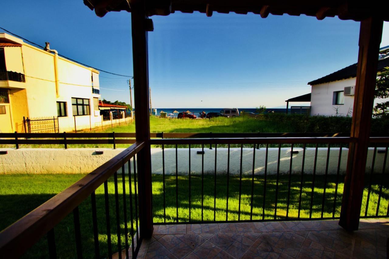 Enalio Beach House Nea Kallikrateia Buitenkant foto